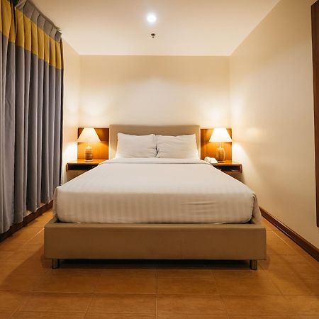 The Well Hotel Cebu Esterno foto