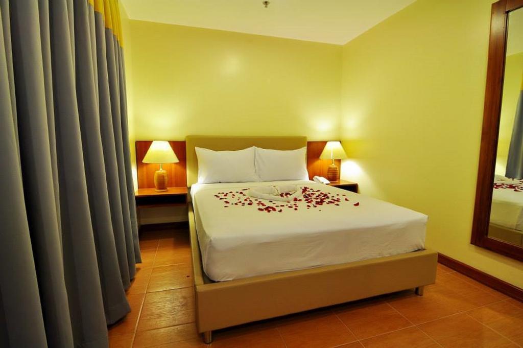 The Well Hotel Cebu Esterno foto