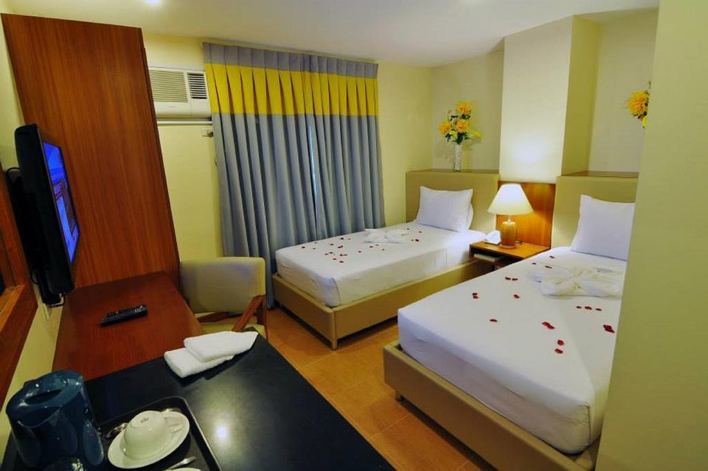 The Well Hotel Cebu Esterno foto